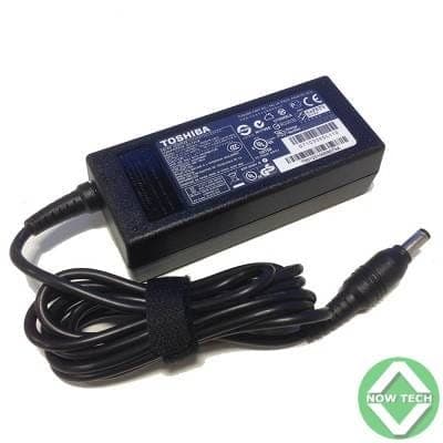 Chargeur laptop TOSHIBA bout standard avec câble d'alimentation bon prix.